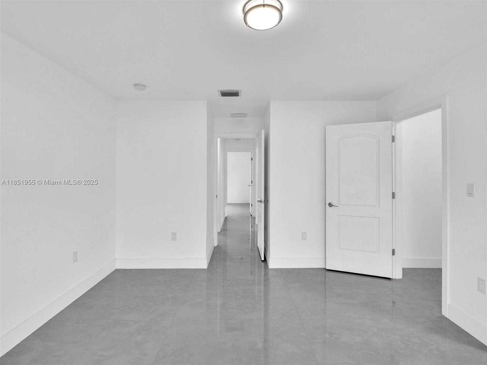 Small Image of 1140 NORTH EAST 139TH ST, North Miami Number 32