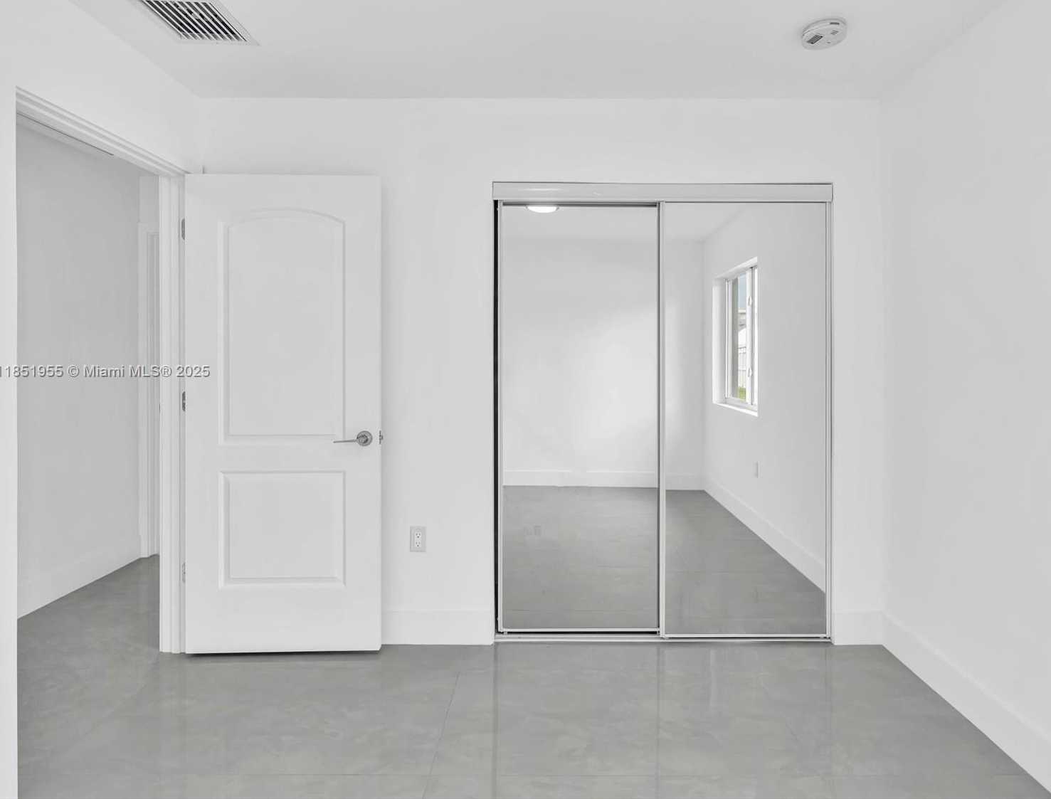 Small Image of 1140 NORTH EAST 139TH ST, North Miami Number 39
