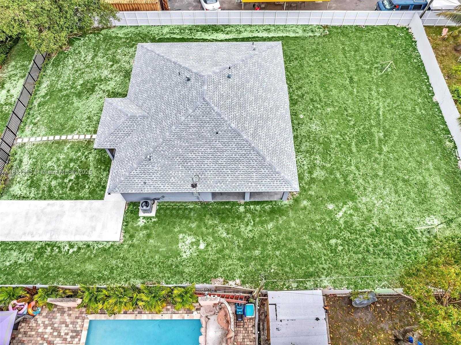 Small Image of 1140 NORTH EAST 139TH ST, North Miami Number 47