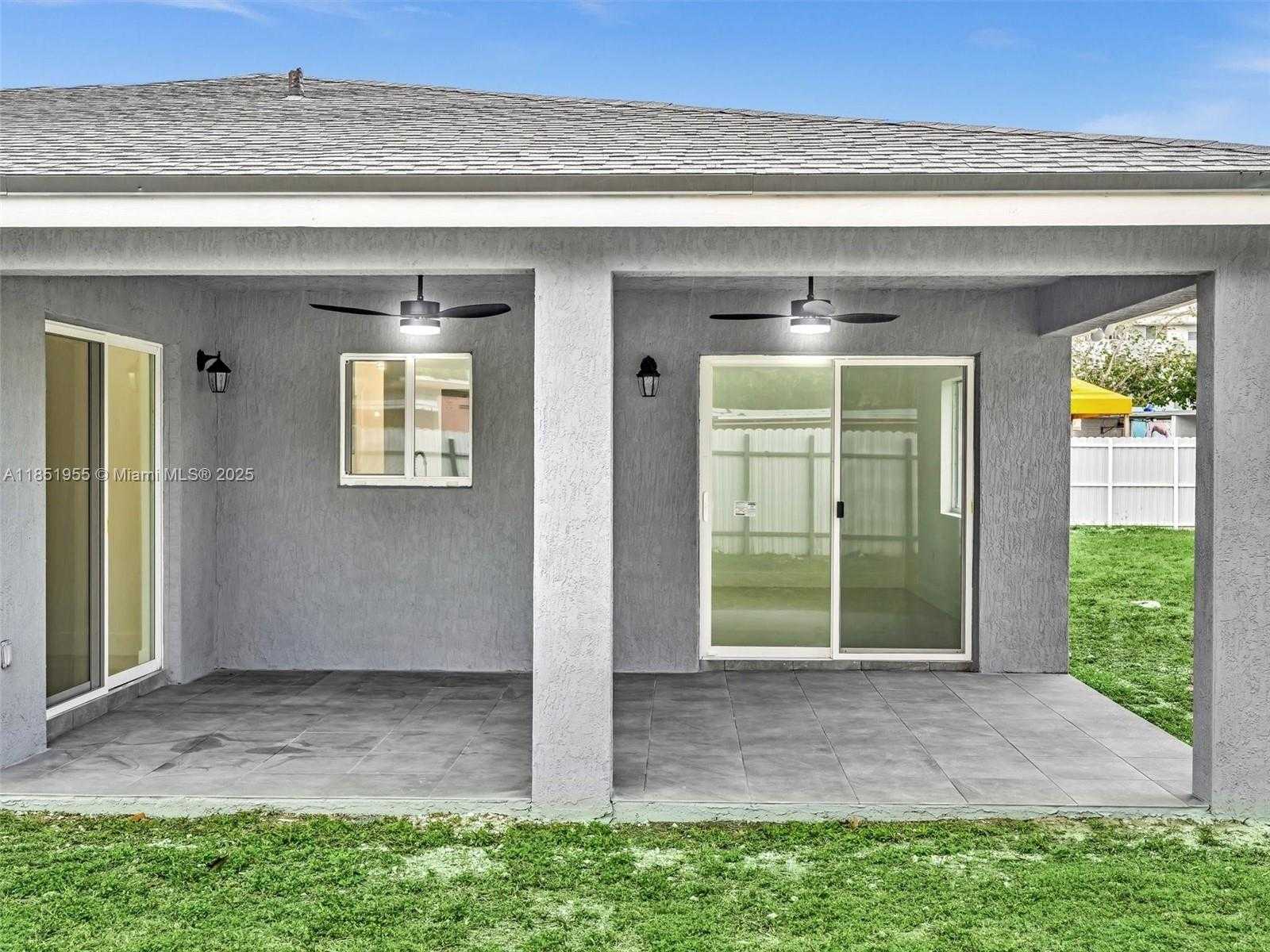 Small Image of 1140 NORTH EAST 139TH ST, North Miami Number 6