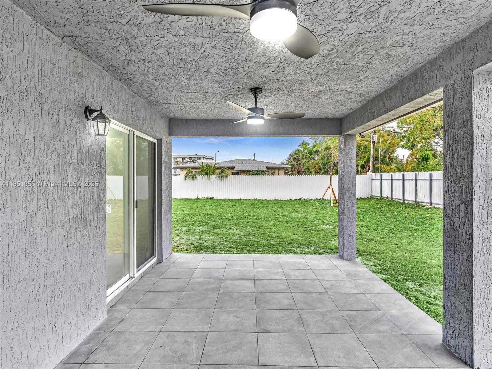 Small Image of 1140 NORTH EAST 139TH ST, North Miami Number 8