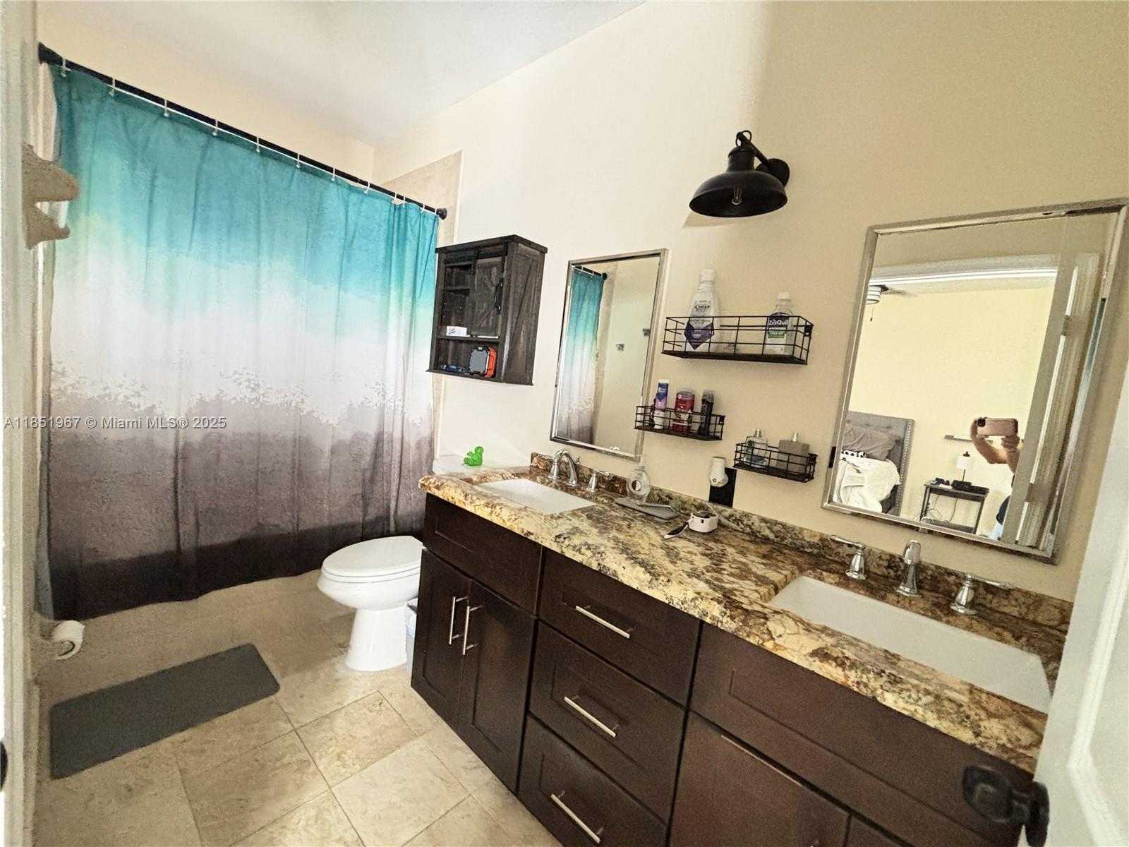 Small Image of 4926 PELICAN ST, Coconut Creek Number 12