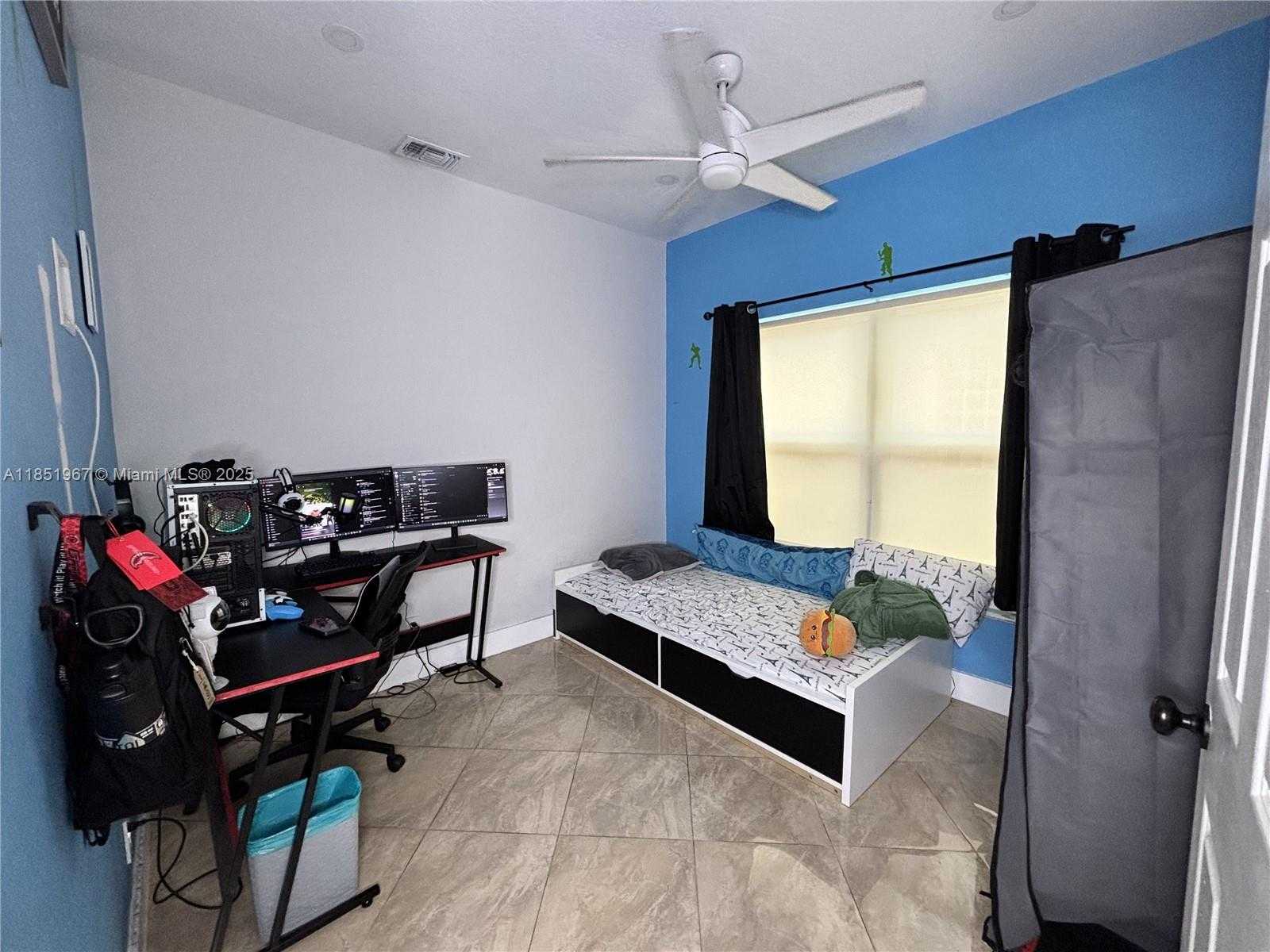 Small Image of 4926 PELICAN ST, Coconut Creek Number 13