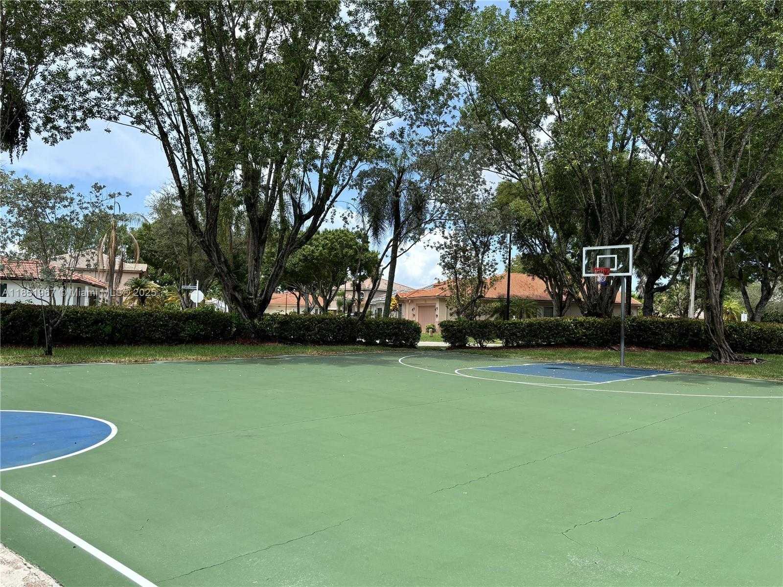 Small Image of 4926 PELICAN ST, Coconut Creek Number 23