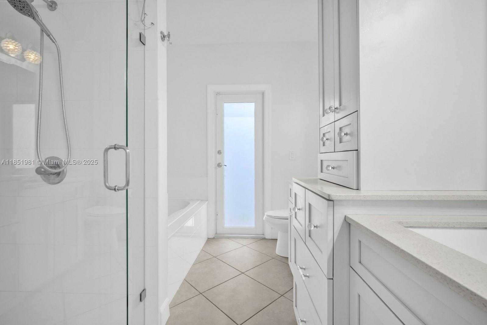 Small Image of 11575 SOUTH QUAYSIDE DR, Cooper City Number 20