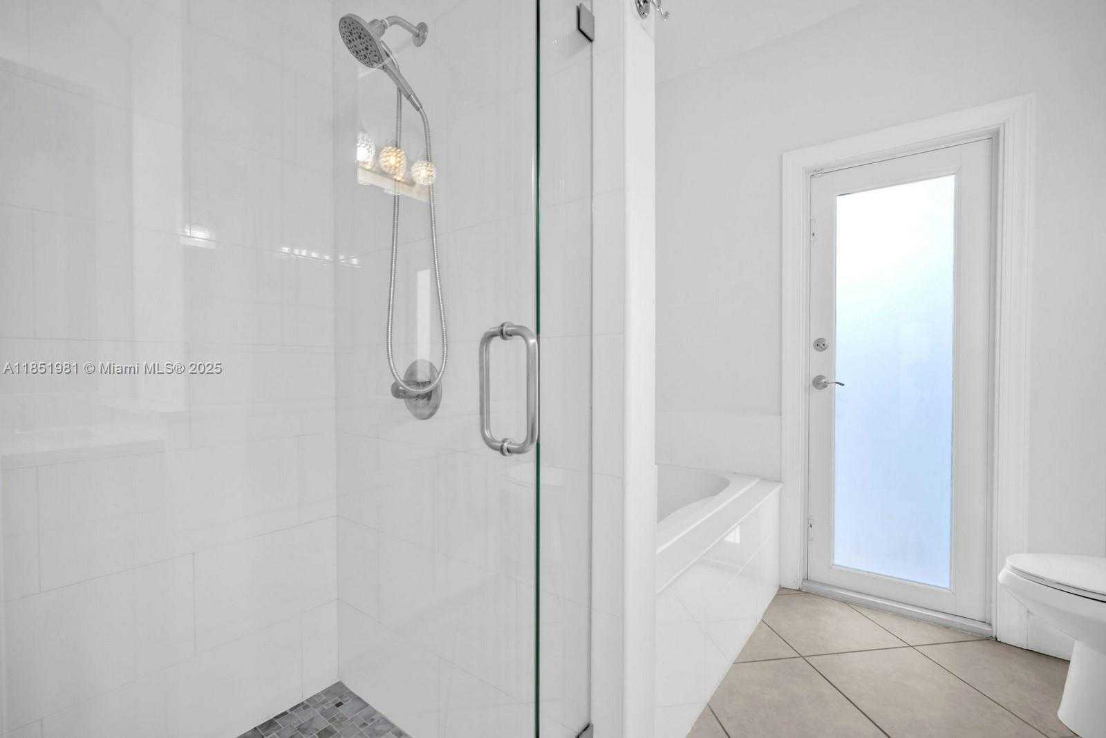 Small Image of 11575 SOUTH QUAYSIDE DR, Cooper City Number 21