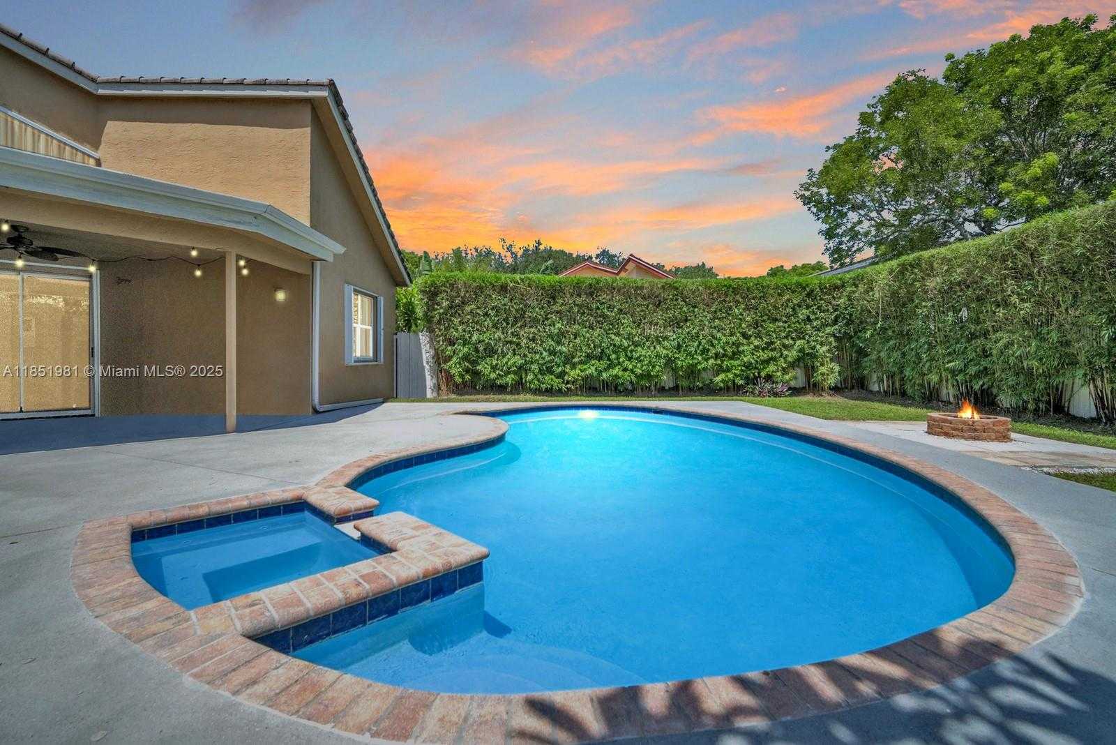 Small Image of 11575 SOUTH QUAYSIDE DR, Cooper City Number 27