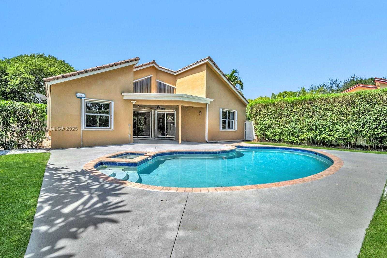 Small Image of 11575 SOUTH QUAYSIDE DR, Cooper City Number 32