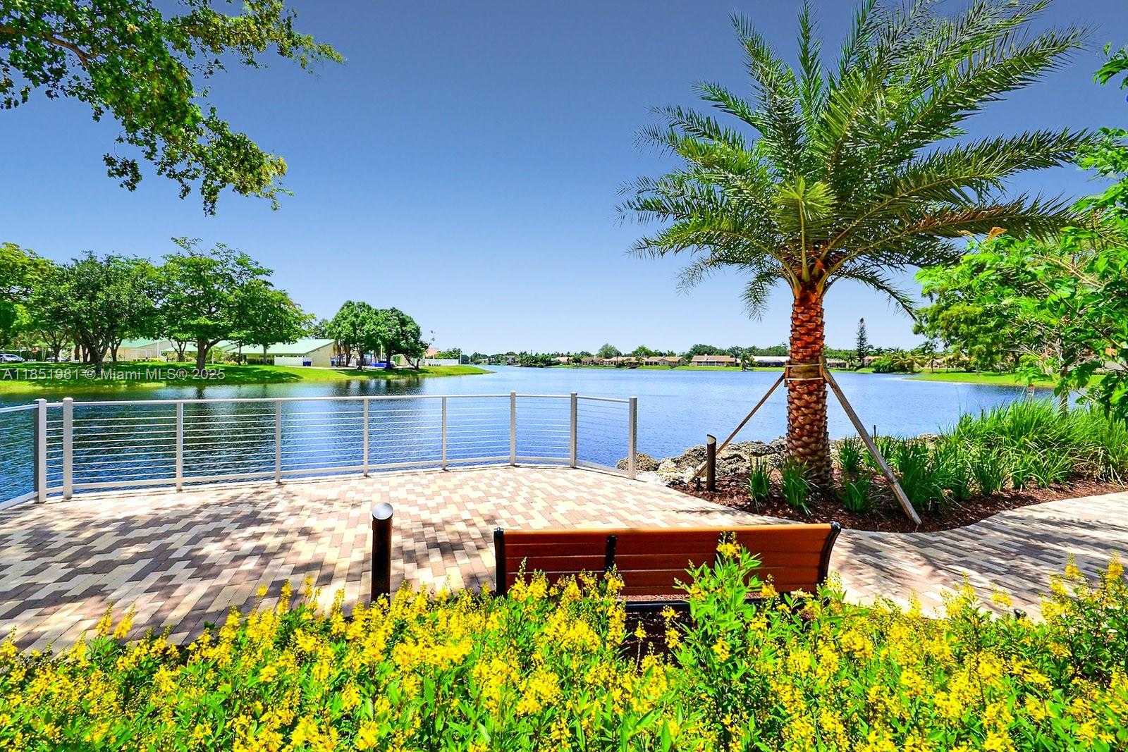 Small Image of 11575 SOUTH QUAYSIDE DR, Cooper City Number 37