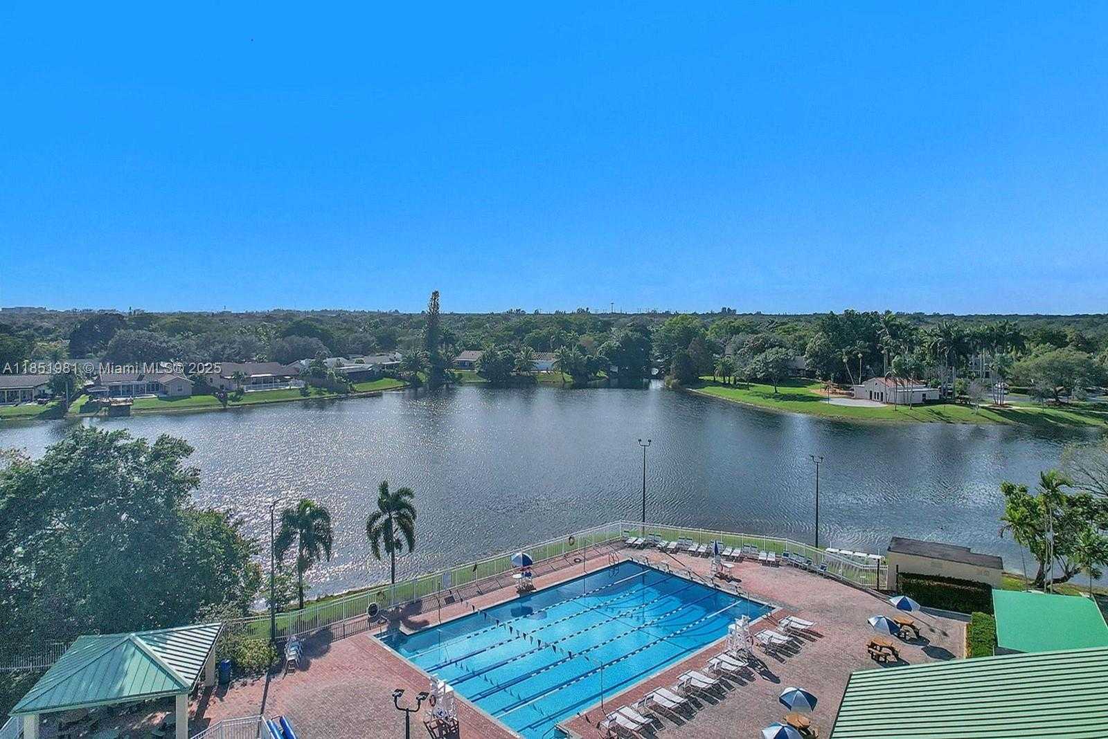 Small Image of 11575 SOUTH QUAYSIDE DR, Cooper City Number 38