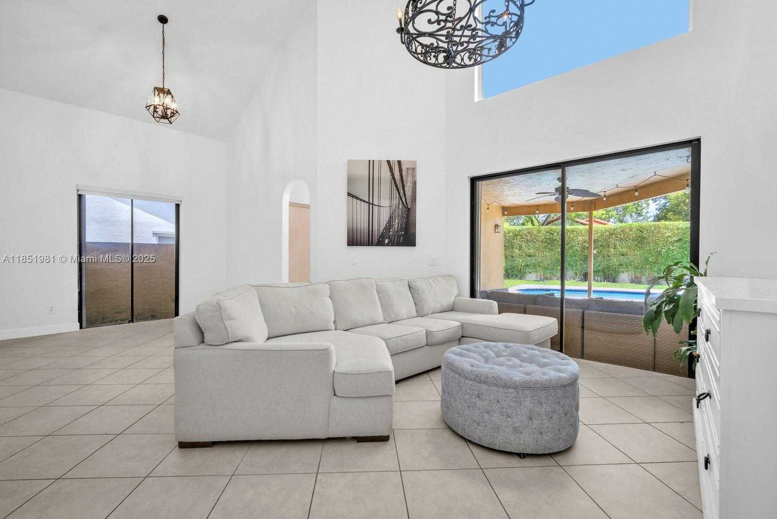 Small Image of 11575 SOUTH QUAYSIDE DR, Cooper City Number 4