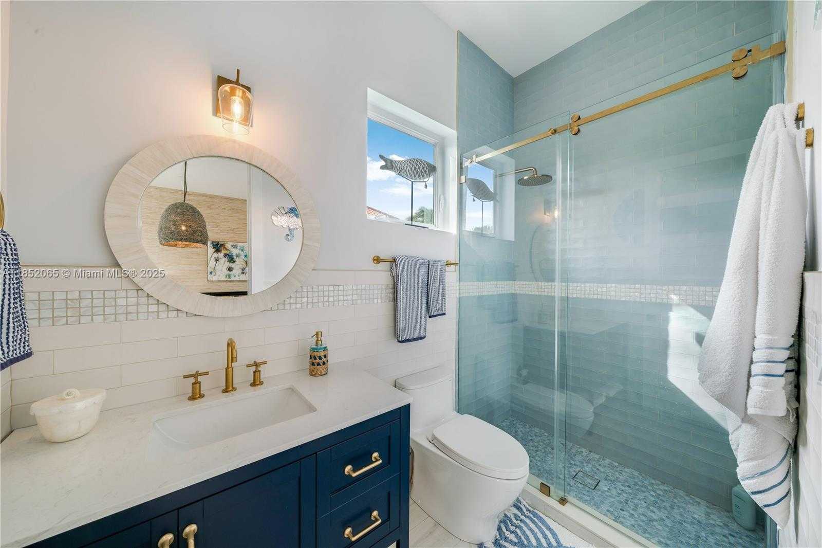Small Image of 16745 TAMARIND RD, Sugarloaf Number 12