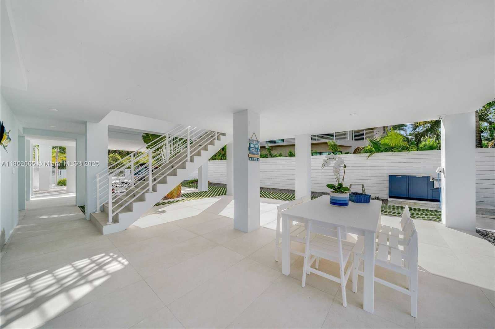 Small Image of 16745 TAMARIND RD, Sugarloaf Number 17