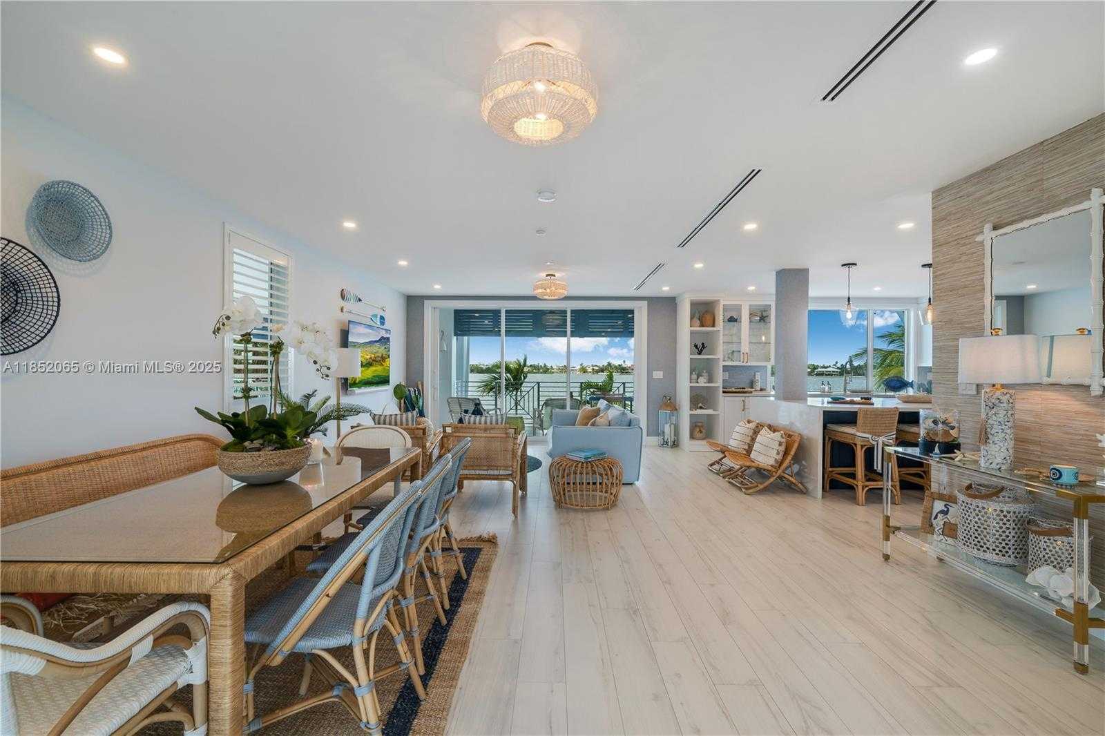 Small Image of 16745 TAMARIND RD, Sugarloaf Number 21
