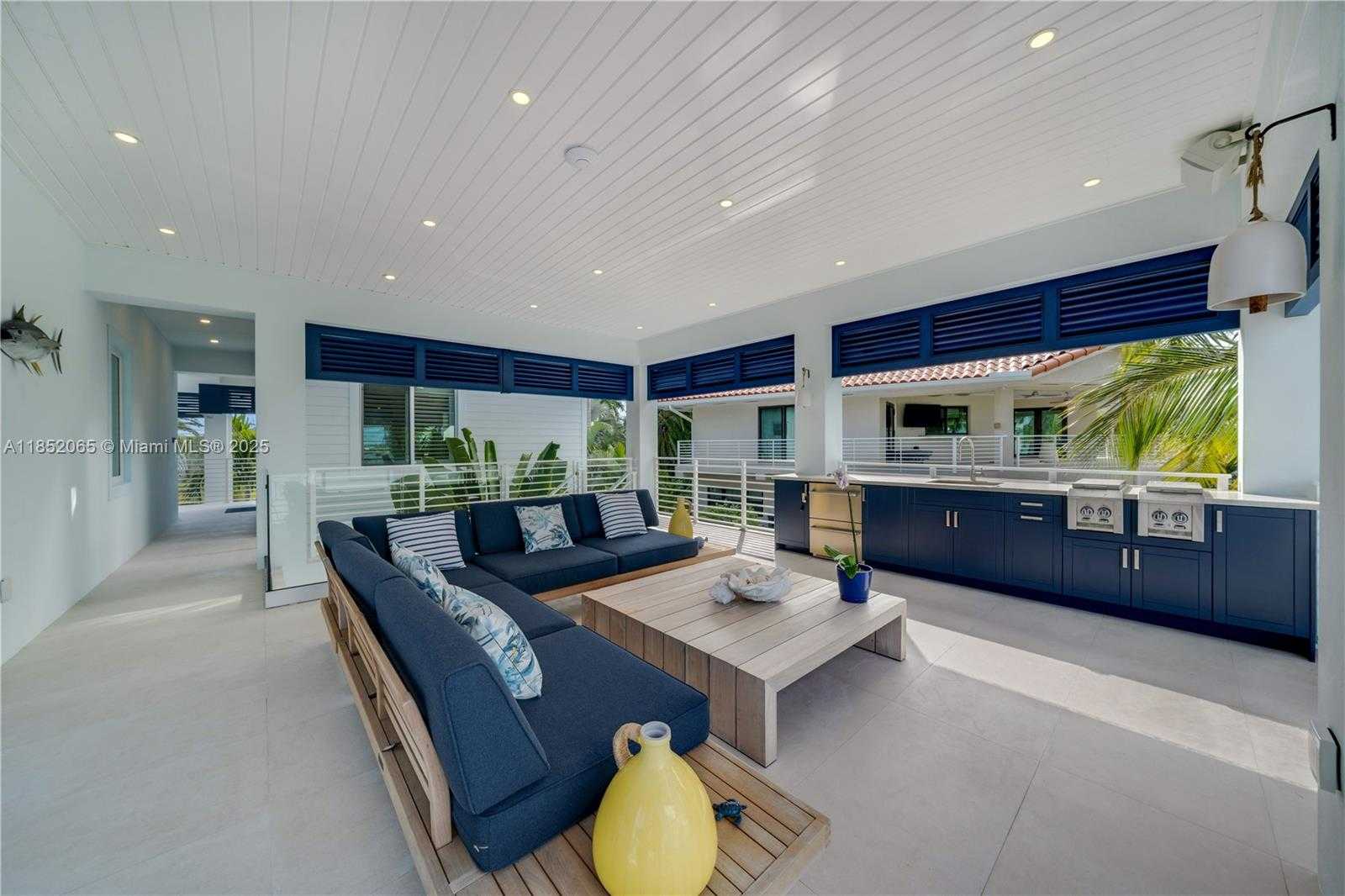 Small Image of 16745 TAMARIND RD, Sugarloaf Number 23