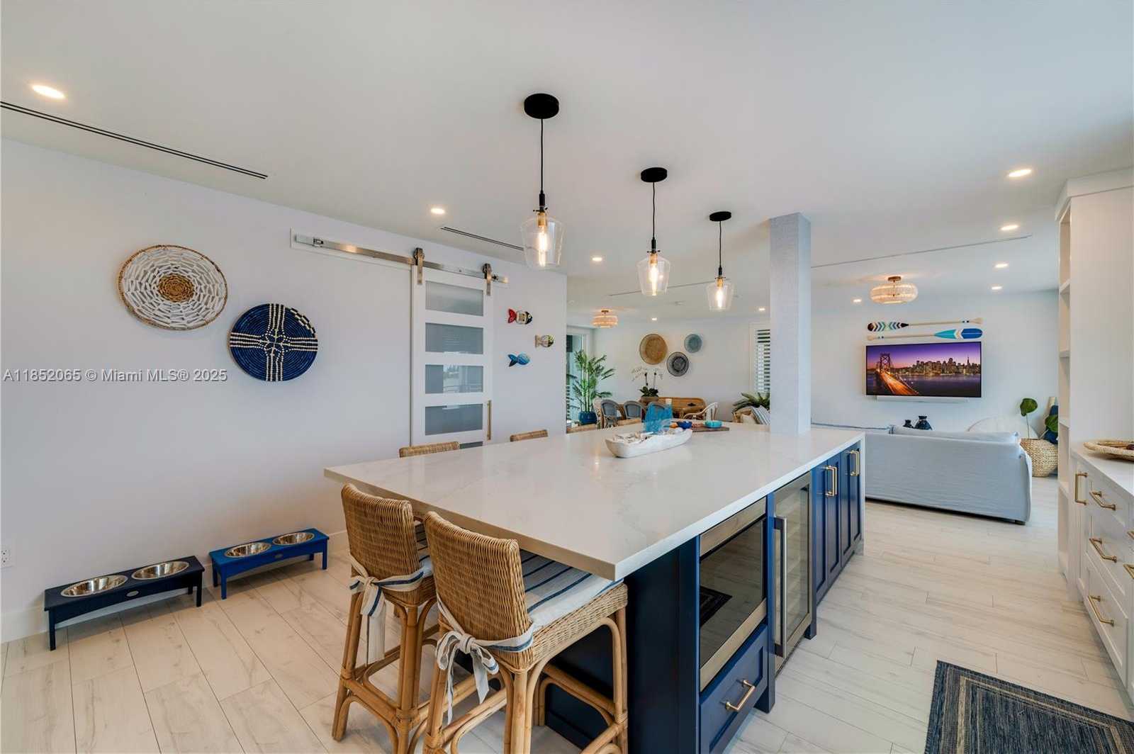 Small Image of 16745 TAMARIND RD, Sugarloaf Number 38