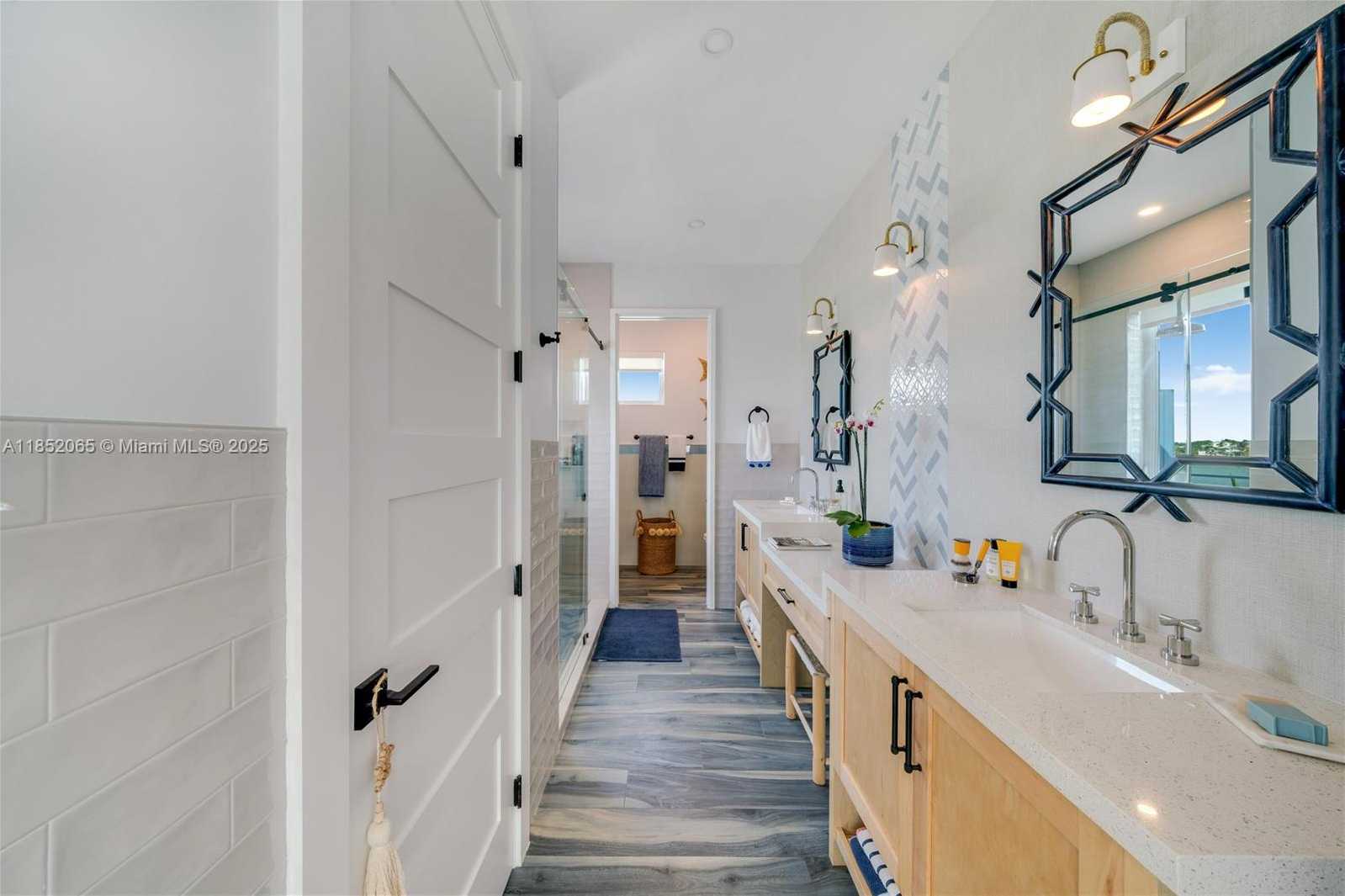 Small Image of 16745 TAMARIND RD, Sugarloaf Number 53