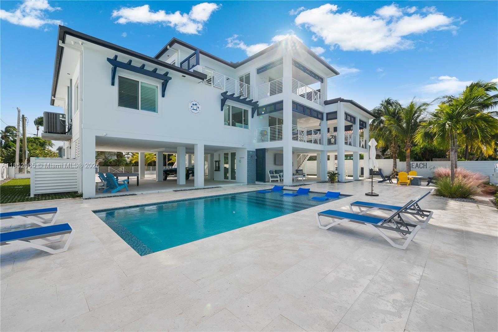 Small Image of 16745 TAMARIND RD, Sugarloaf Number 74