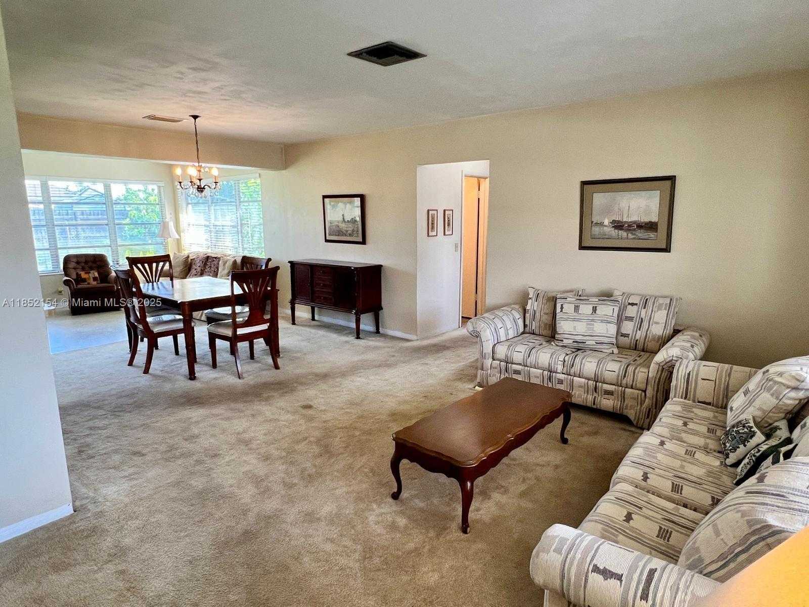 Small Image of 8151 NORTH WEST 15TH CT, Pembroke Pines Number 3