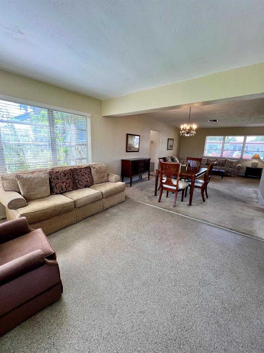 Small Image of 8151 NORTH WEST 15TH CT, Pembroke Pines Number 8