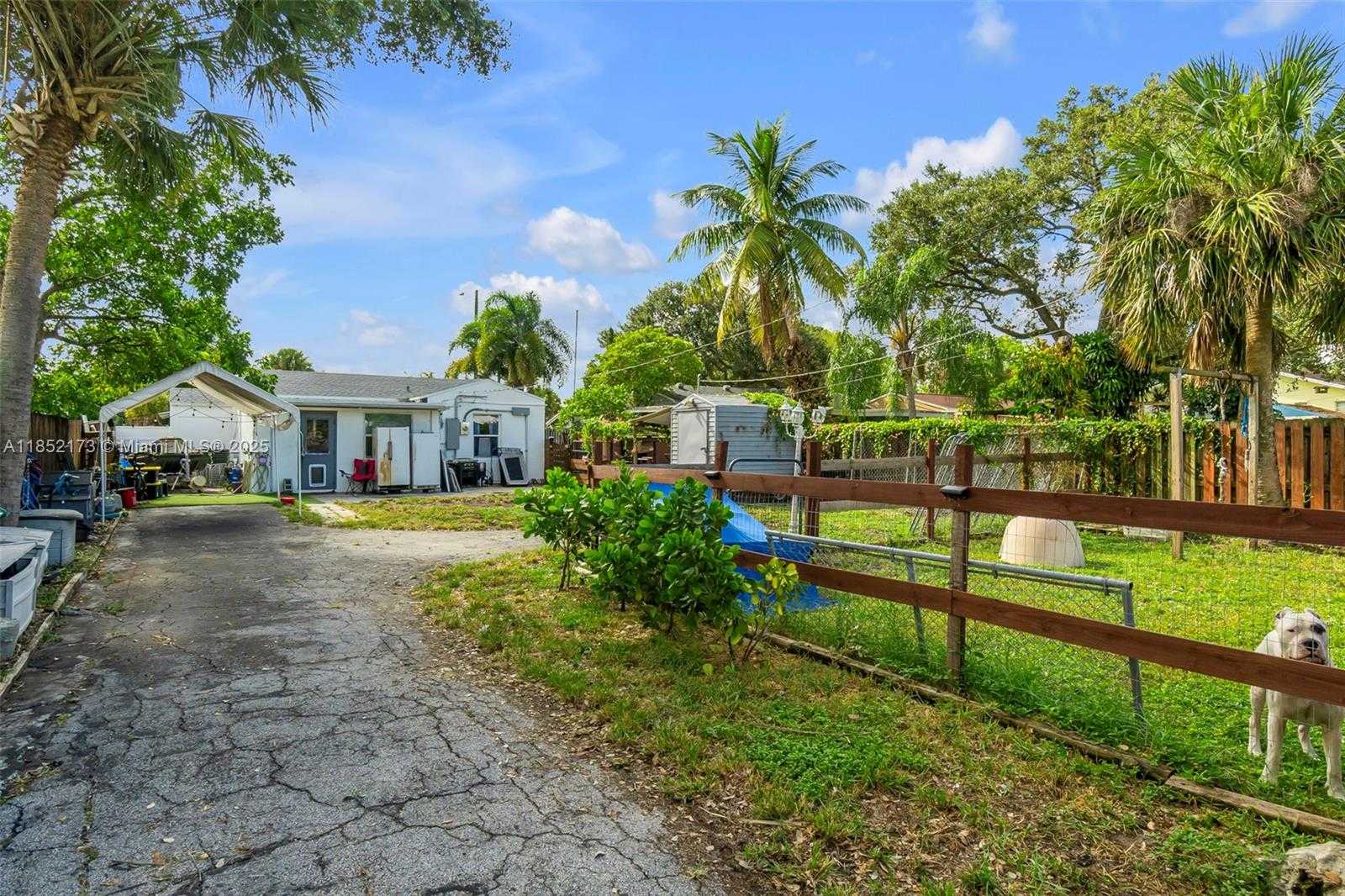Small Image of 1417 SOUTH WEST 41ST AVE, Fort Lauderdale Number 16