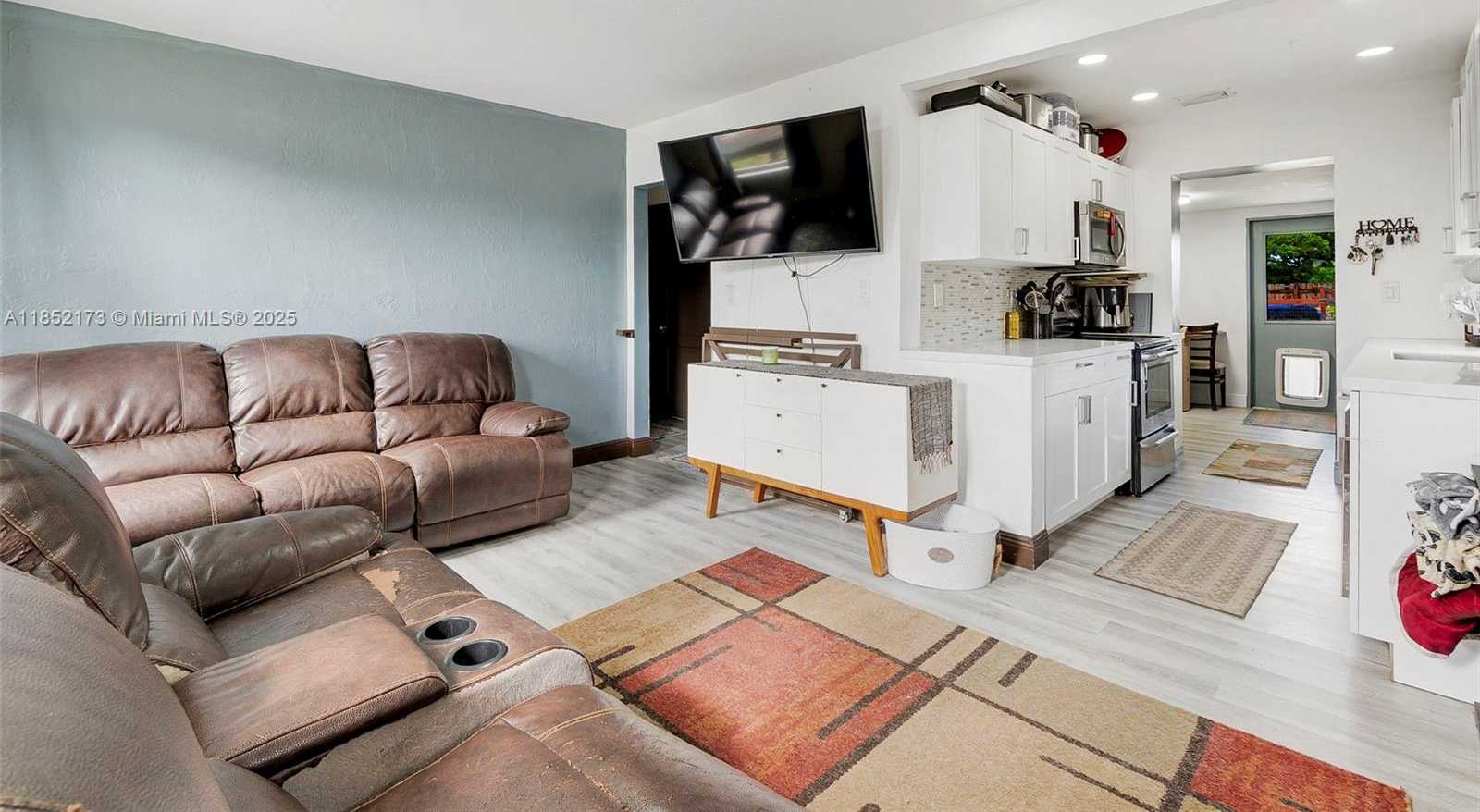 Small Image of 1417 SOUTH WEST 41ST AVE, Fort Lauderdale Number 7