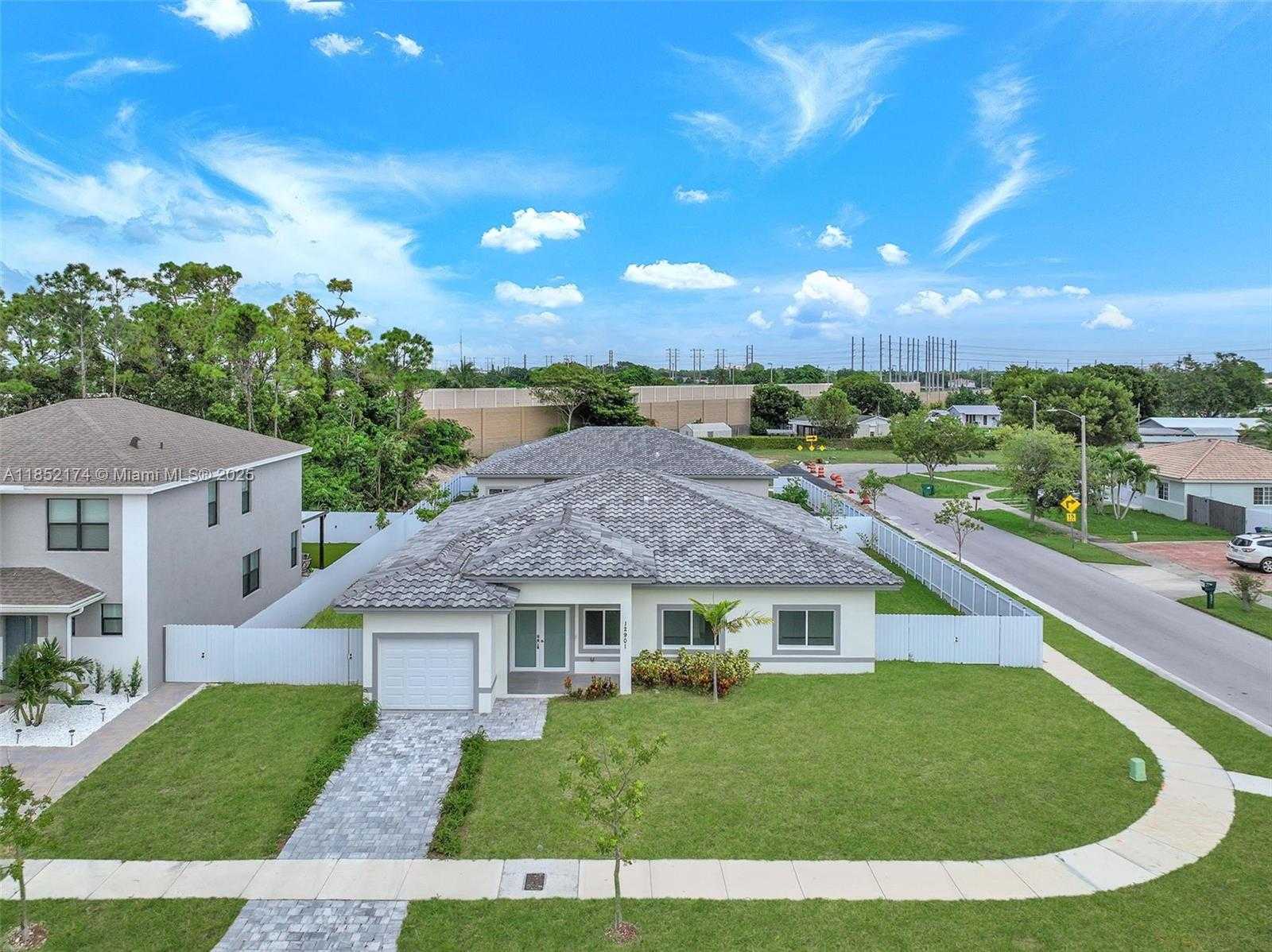 Small Image of 12901 SOUTH WEST 265TH ST, Homestead Number 30