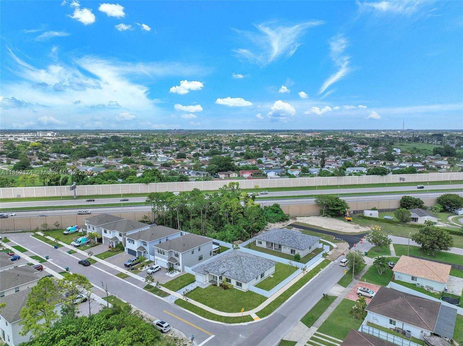 Small Image of 12901 SOUTH WEST 265TH ST, Homestead Number 34