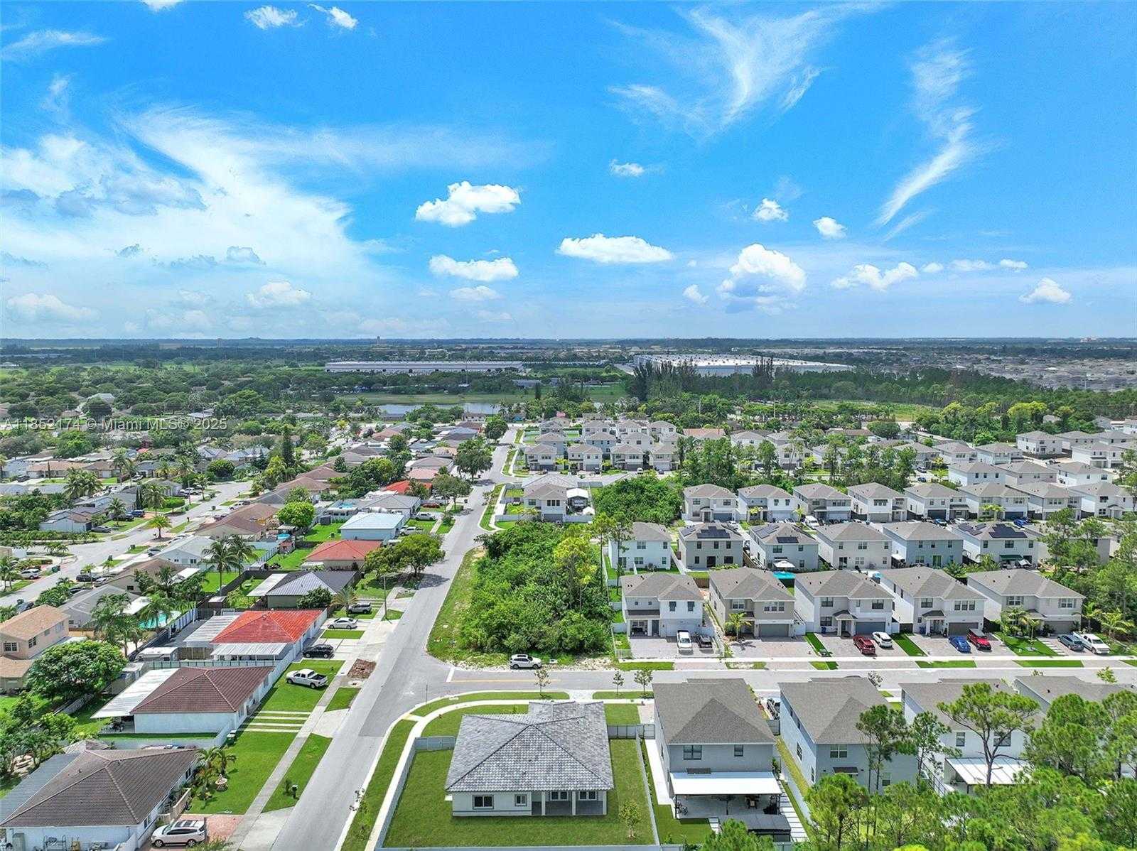 Small Image of 12901 SOUTH WEST 265TH ST, Homestead Number 42