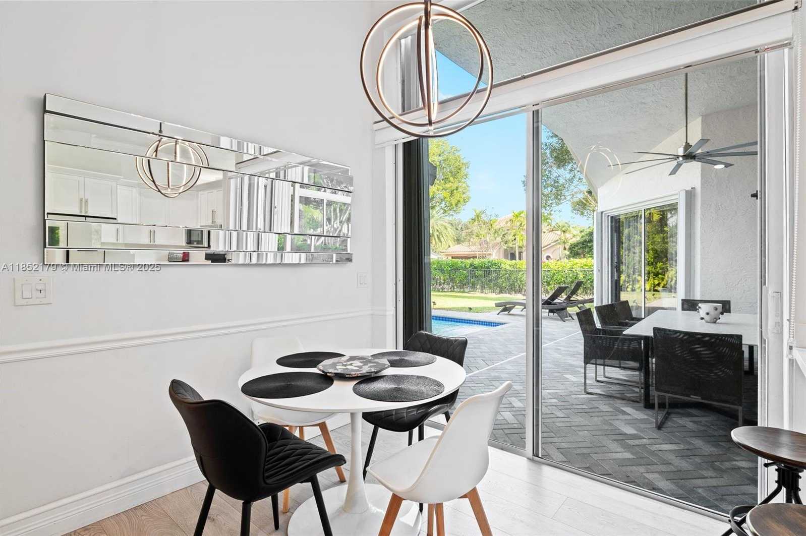 Small Image of 765 BAYSIDE LN, Weston Number 12