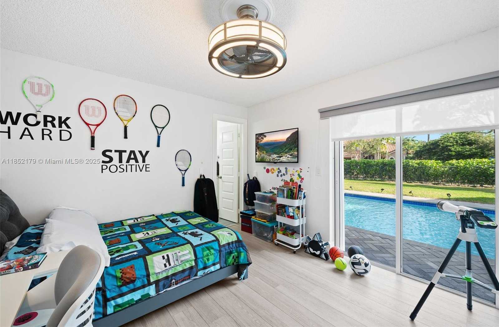 Small Image of 765 BAYSIDE LN, Weston Number 22