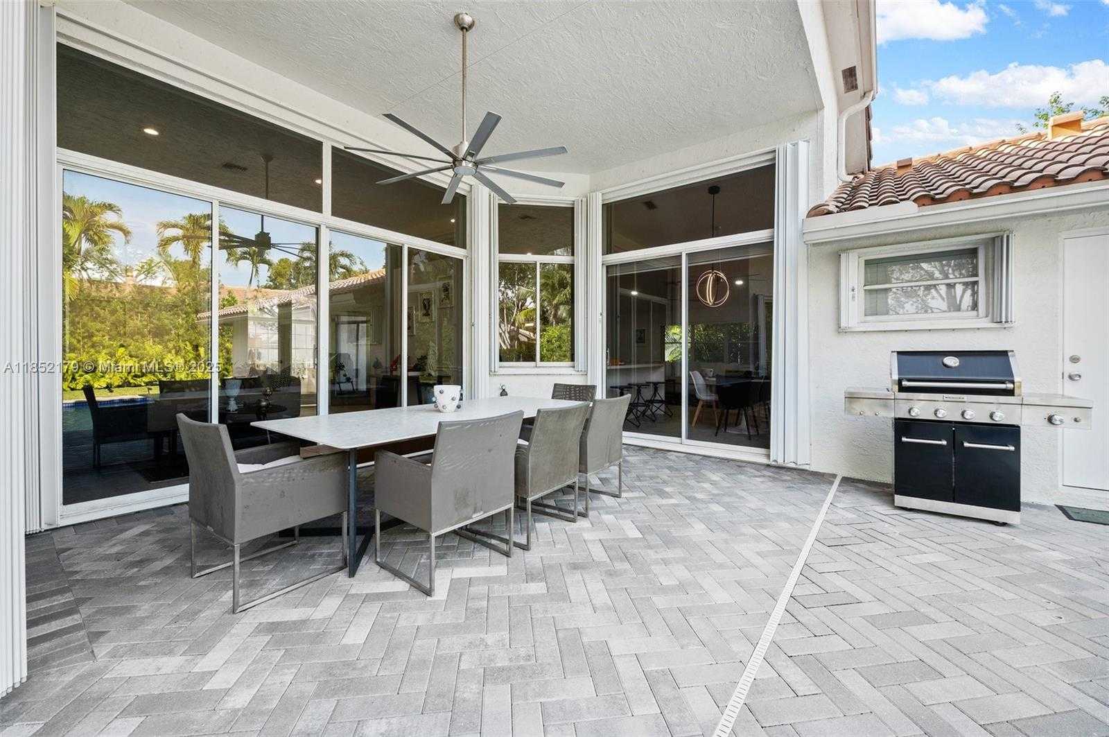 Small Image of 765 BAYSIDE LN, Weston Number 27