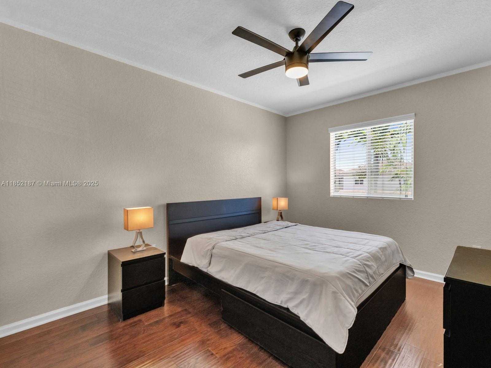 Small Image of 8956 SOUTH WEST 215TH LN, Cutler Bay Number 22