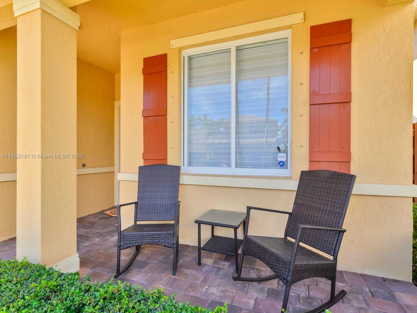 Small Image of 8956 SOUTH WEST 215TH LN, Cutler Bay Number 37
