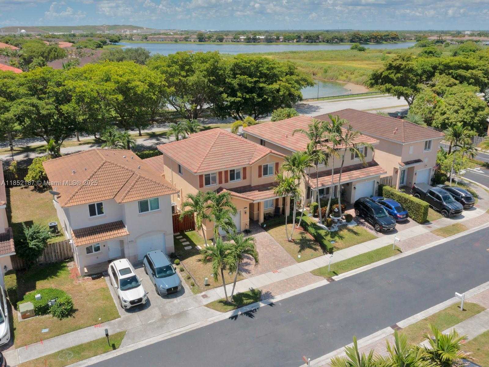 Small Image of 8956 SOUTH WEST 215TH LN, Cutler Bay Number 42