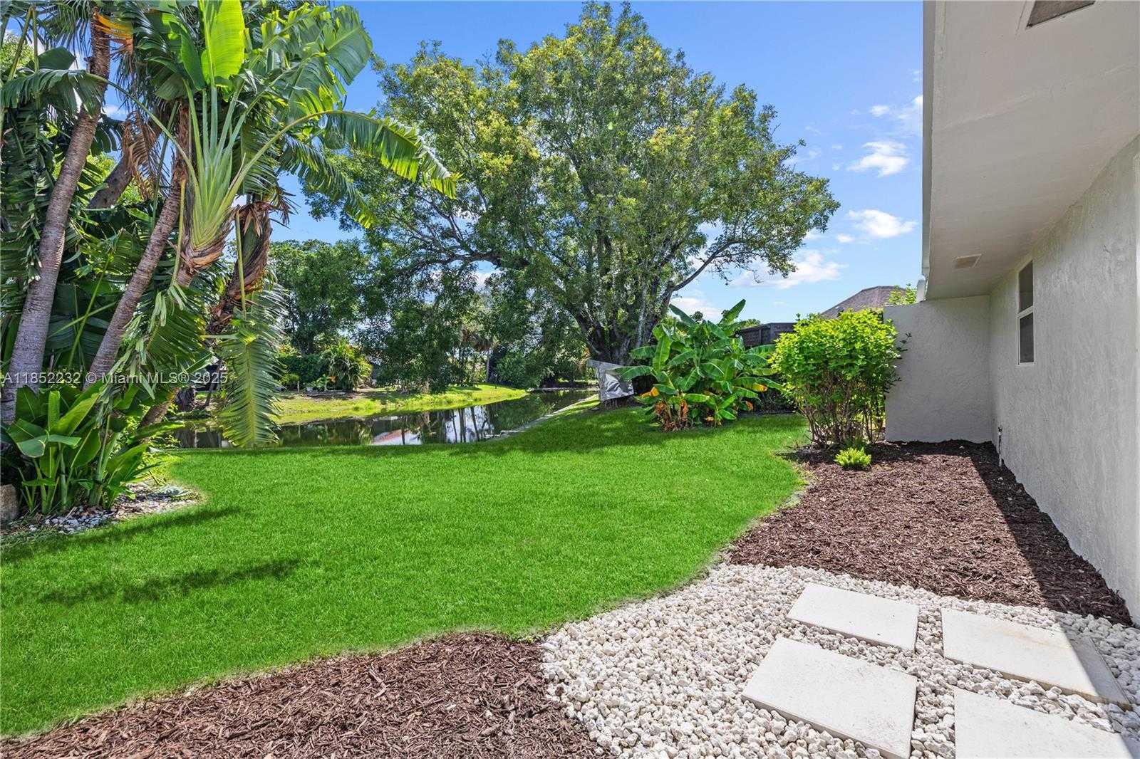 Small Image of 5000 BAYBERRY LN, Tamarac Number 30