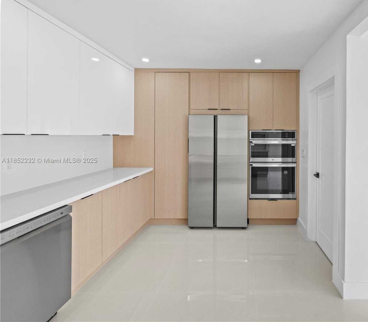 Small Image of 5000 BAYBERRY LN, Tamarac Number 5