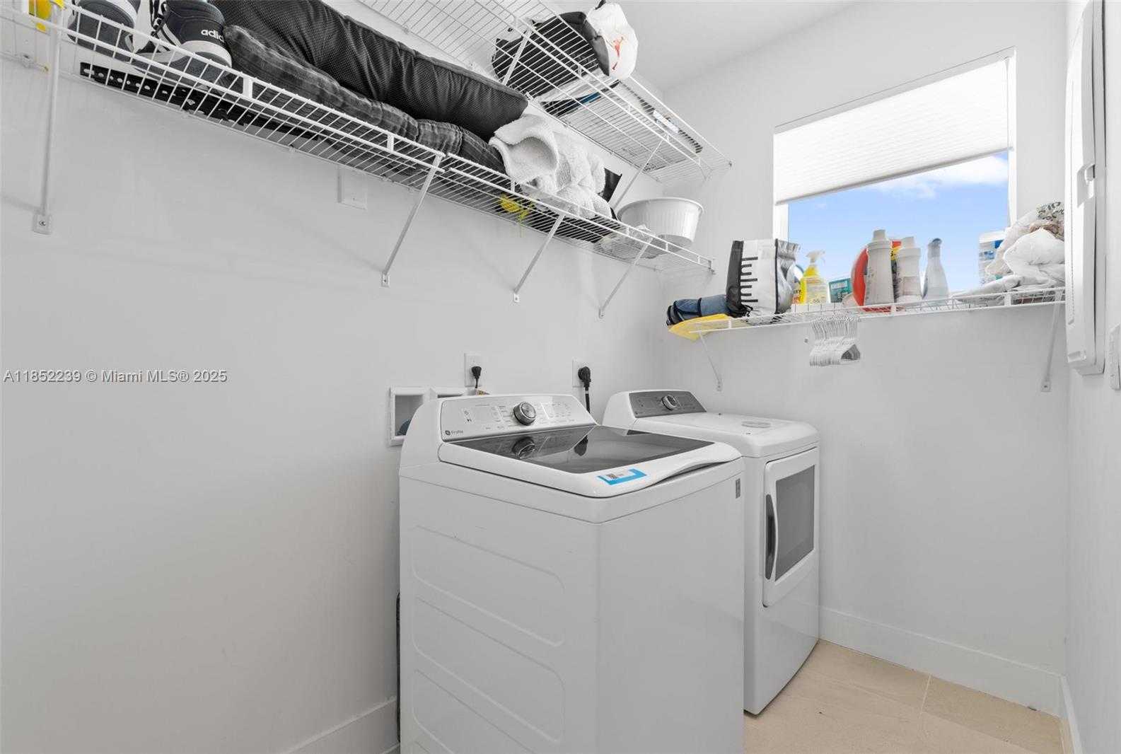 Small Image of 6810 NORTH WEST 103RD PL, Doral Number 22