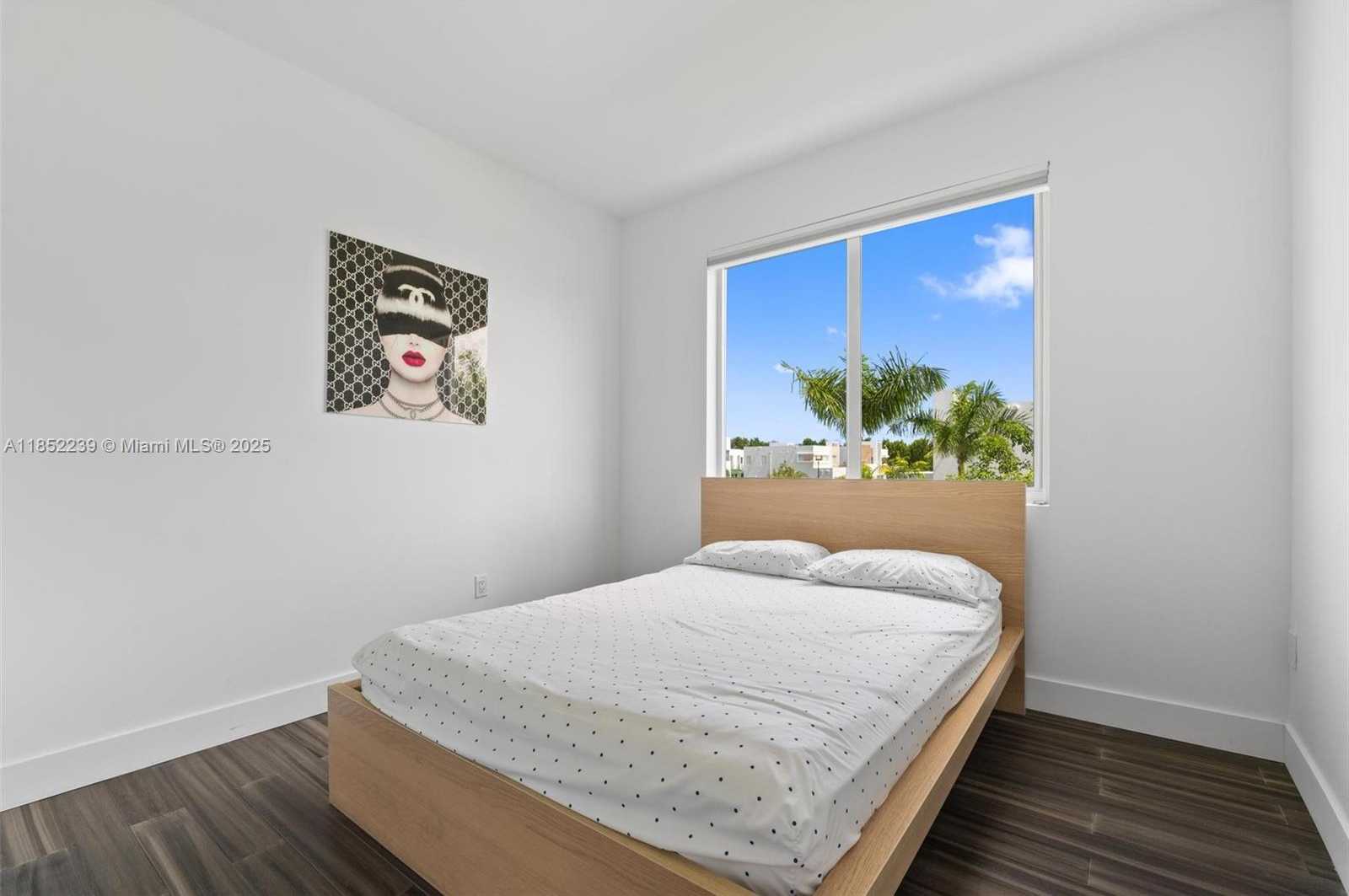 Small Image of 6810 NORTH WEST 103RD PL, Doral Number 29