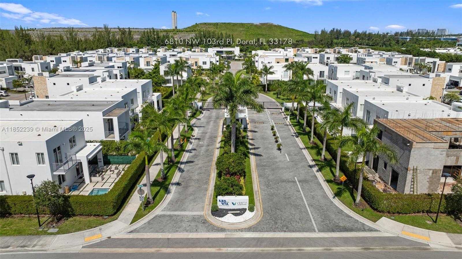 Small Image of 6810 NORTH WEST 103RD PL, Doral Number 3