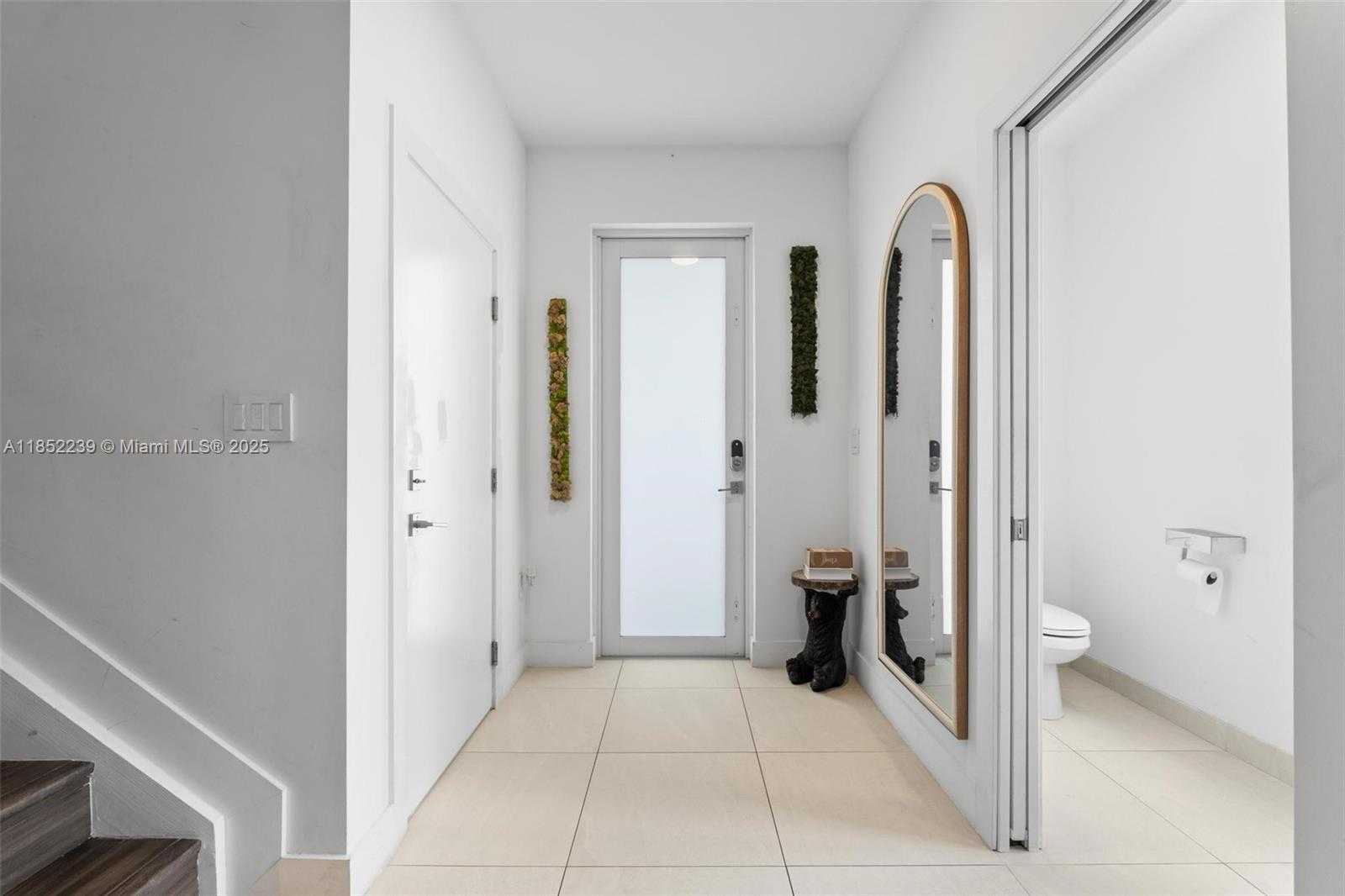 Small Image of 6810 NORTH WEST 103RD PL, Doral Number 33