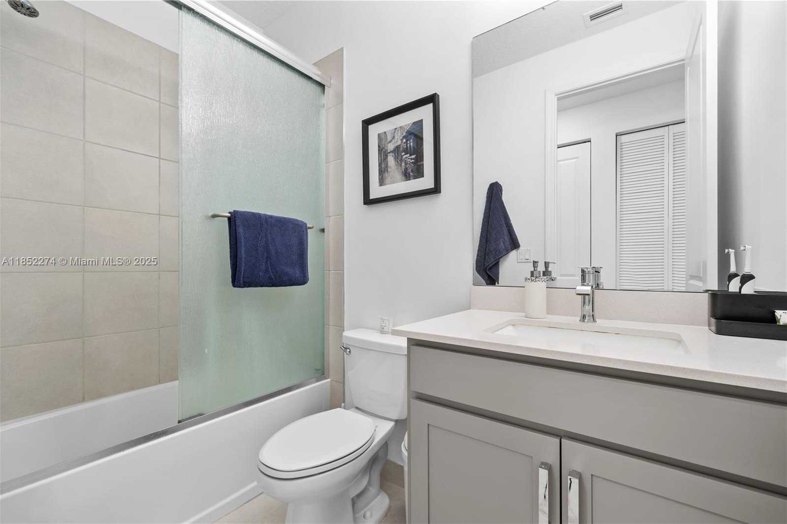 Small Image of 4256 MARINA WAY, Deerfield Beach Number 24