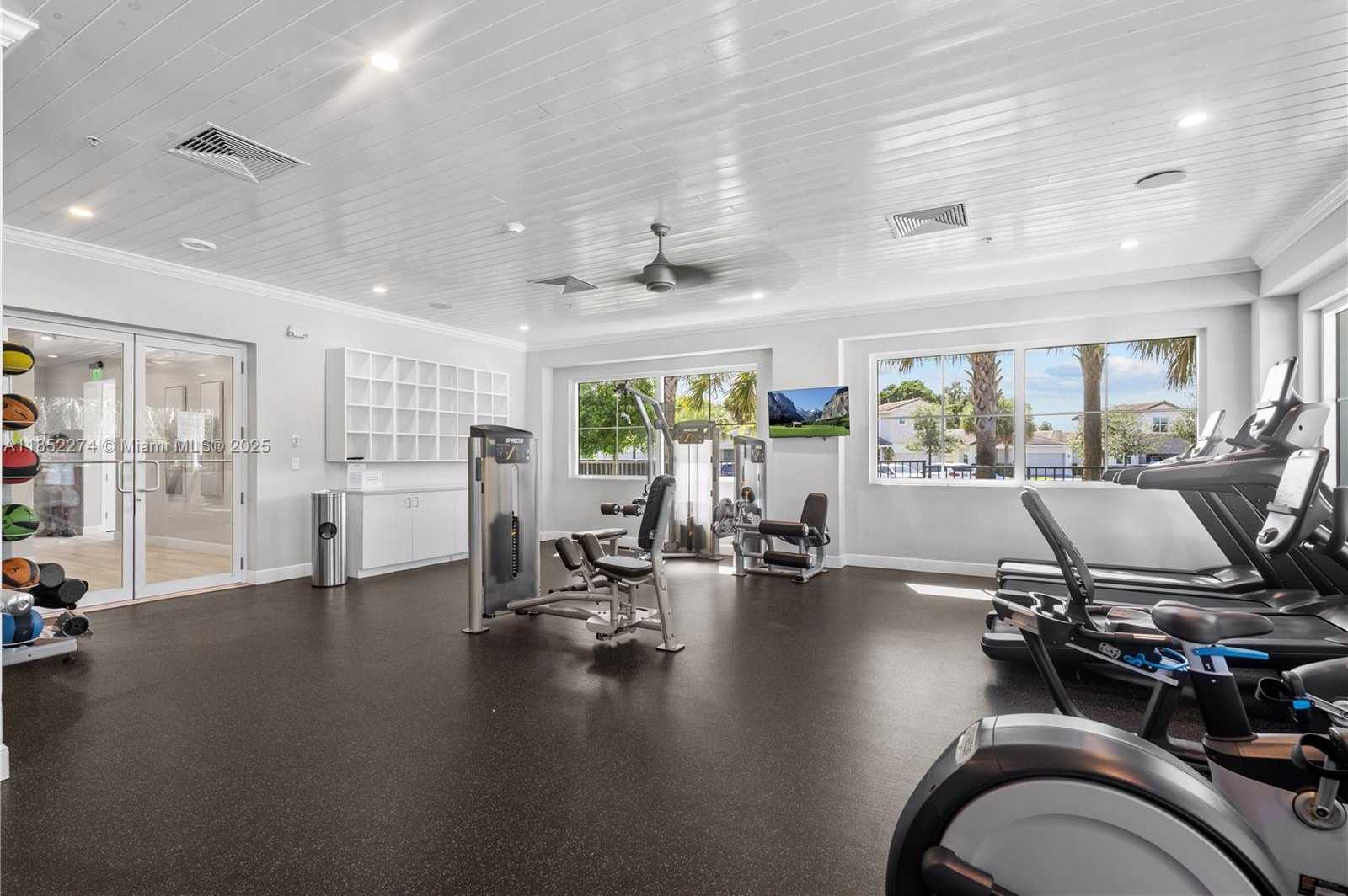 Small Image of 4256 MARINA WAY, Deerfield Beach Number 36