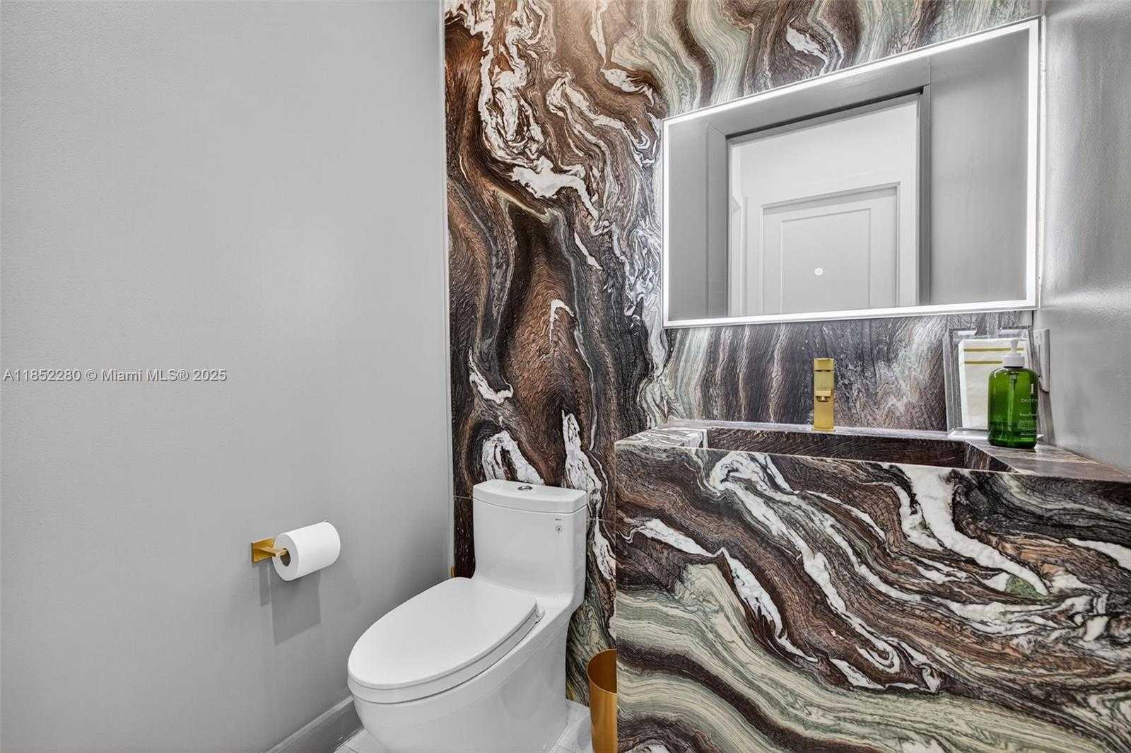 Small Image of 1243 WASHINGTON ST, Hollywood Number 10