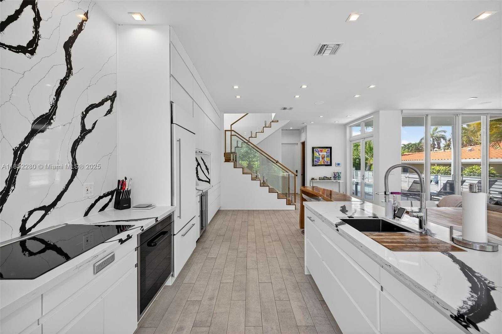 Small Image of 1243 WASHINGTON ST, Hollywood Number 13
