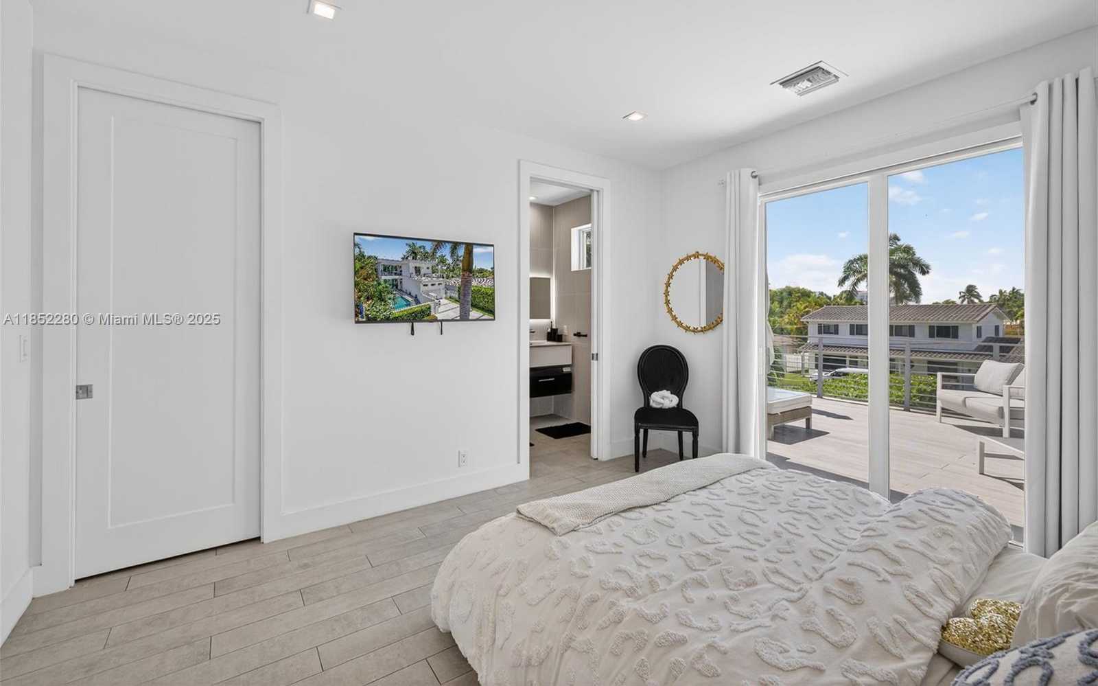 Small Image of 1243 WASHINGTON ST, Hollywood Number 19