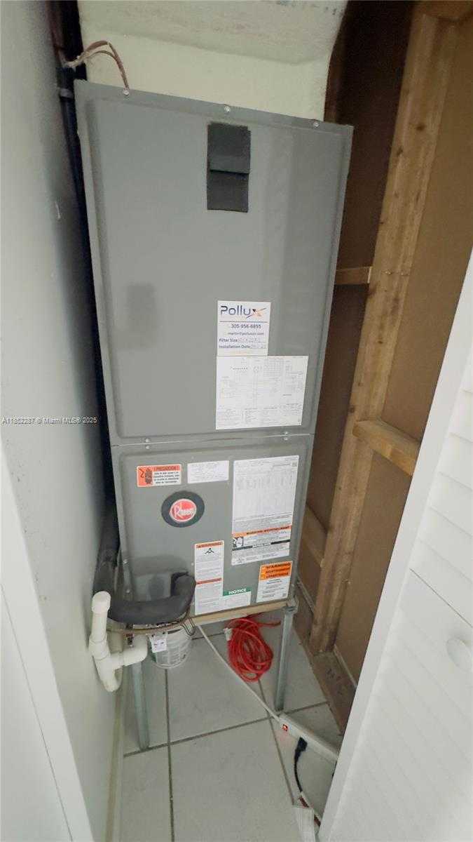 Small Image of 509 EAST 21ST ST, Hialeah Number 10