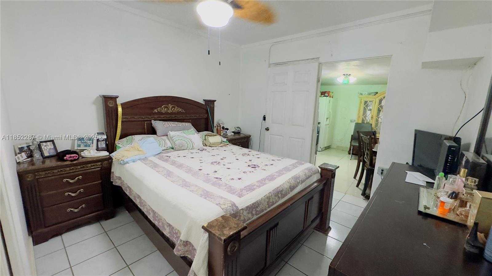 Small Image of 509 EAST 21ST ST, Hialeah Number 12