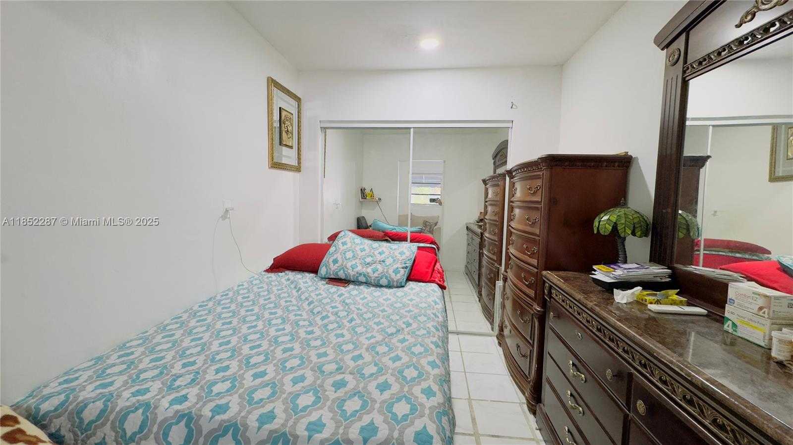 Small Image of 509 EAST 21ST ST, Hialeah Number 17