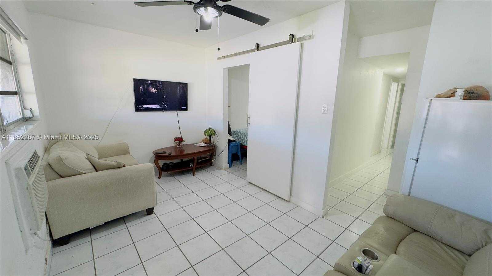 Small Image of 509 EAST 21ST ST, Hialeah Number 5